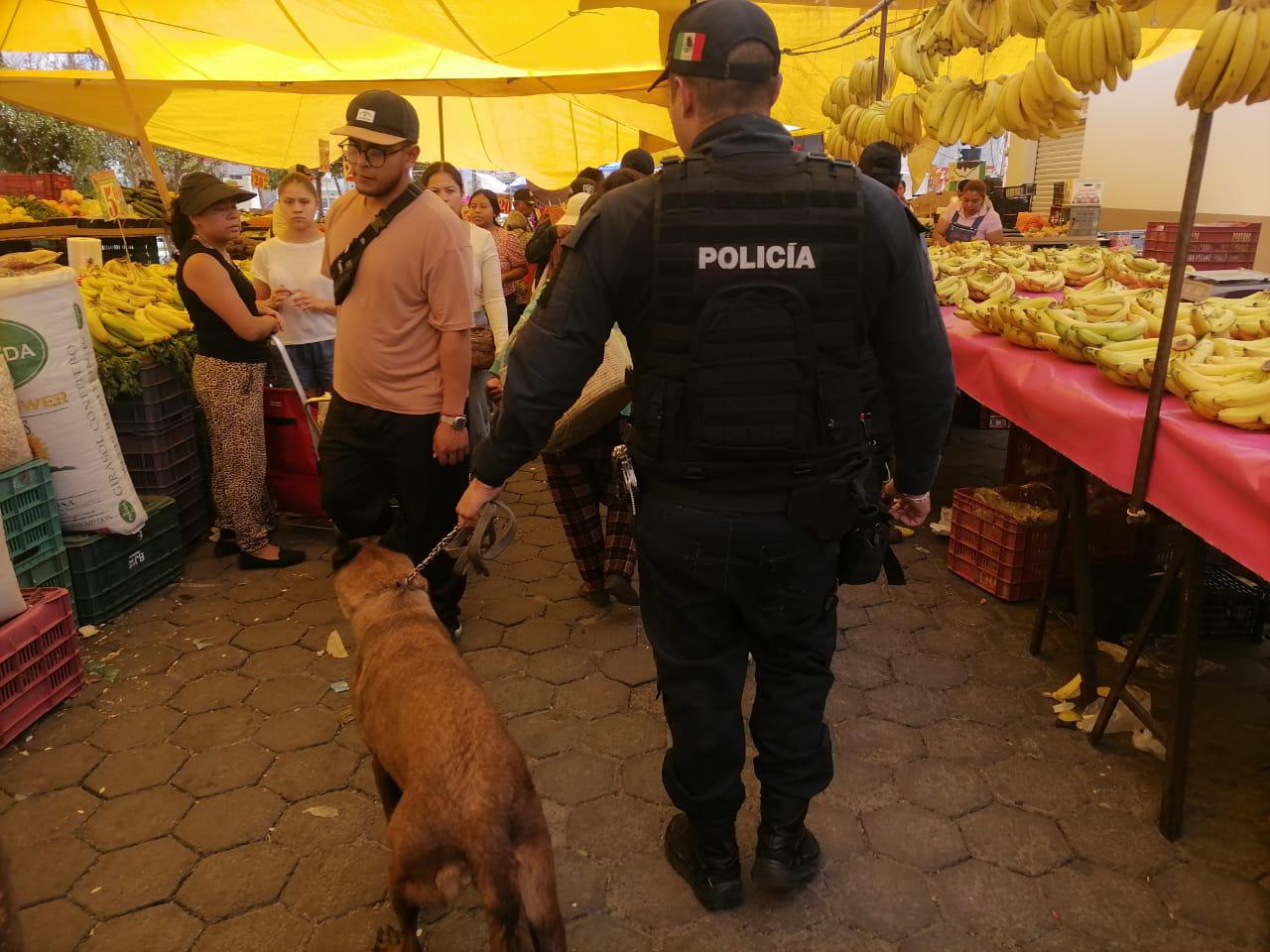 Presencia preventiva de Seguridad Pública Municipal en el Tianguis de Huamantla
